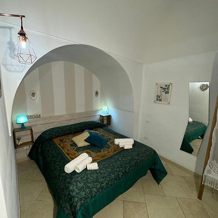Bed and Breakfast Le Ninfe Del Mare Полиньяно-а-Маре Экстерьер фото