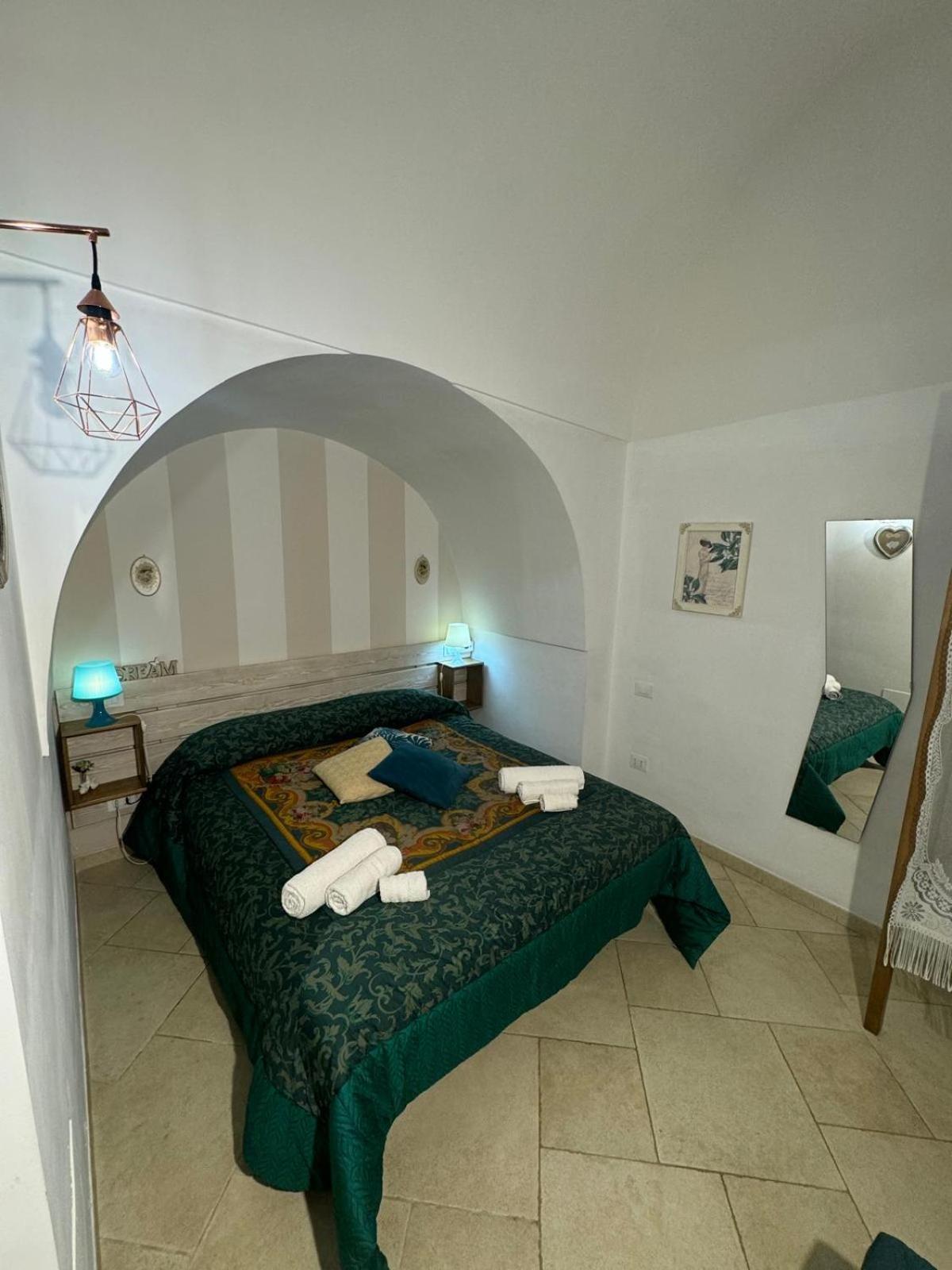 Bed and Breakfast Le Ninfe Del Mare Полиньяно-а-Маре Экстерьер фото