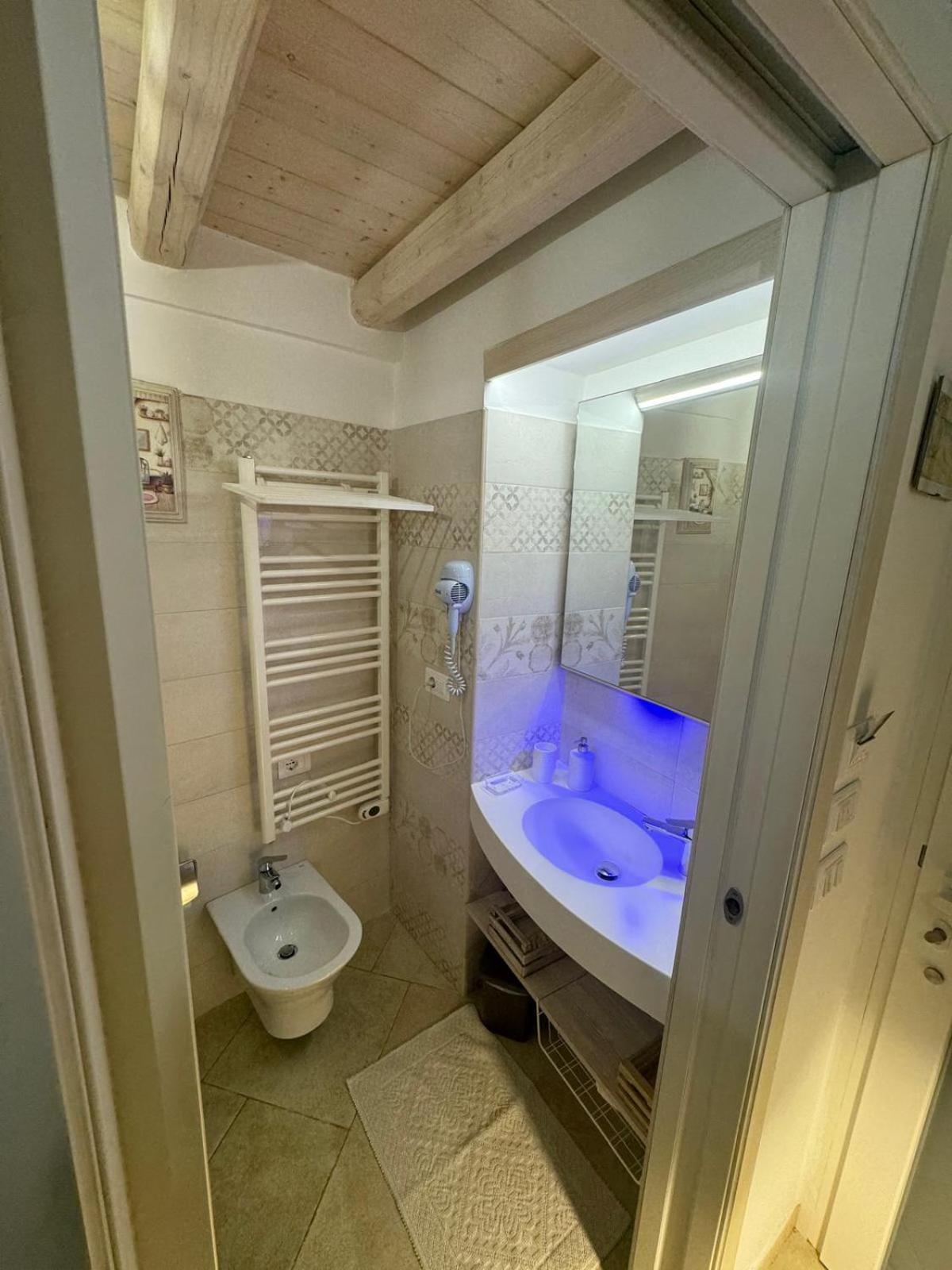 Bed and Breakfast Le Ninfe Del Mare Полиньяно-а-Маре Экстерьер фото